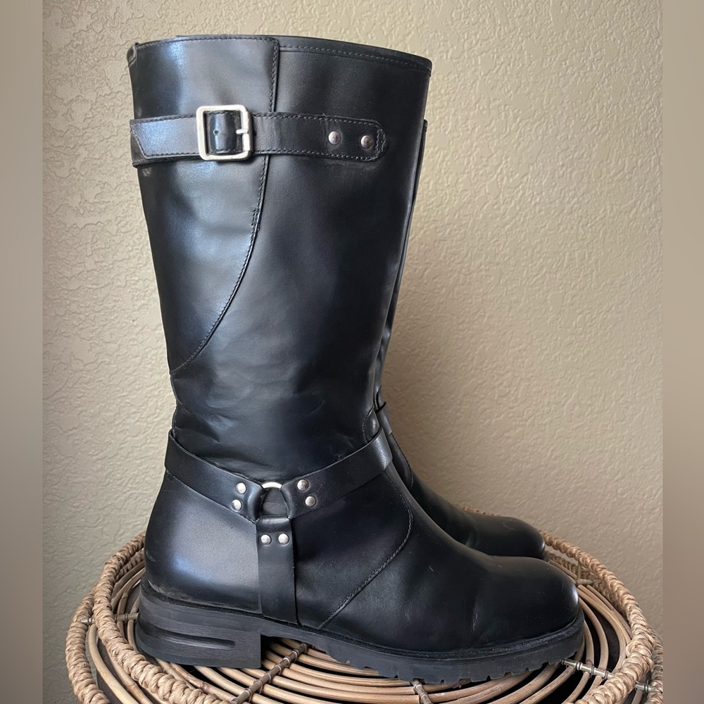 Amanda Smith Motor Boot | 10m | Black Leather